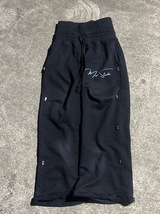 MNSR Dark 1/3 of Molly Pants